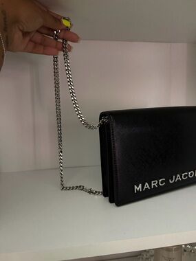 Marc Jacobs Black Leather Chain Crossbody Wallet